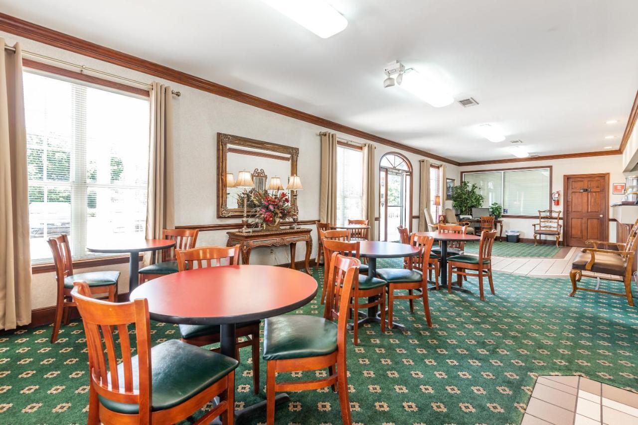 Plantation Oaks Hotel Millington Kültér fotó