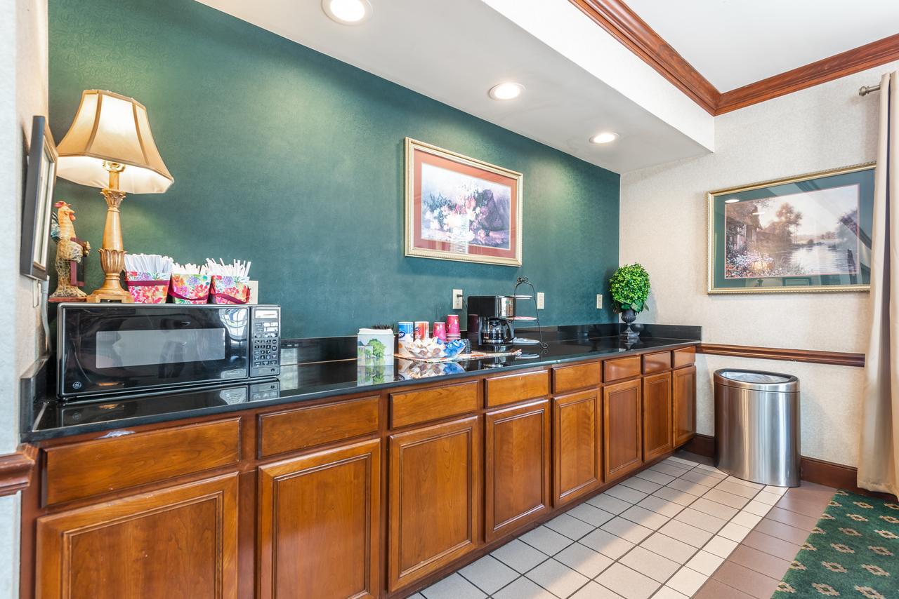 Plantation Oaks Hotel Millington Kültér fotó